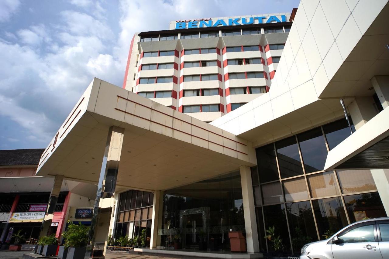 Collection O 1963 Hotel The New Benakutai Balikpapan  Exterior foto